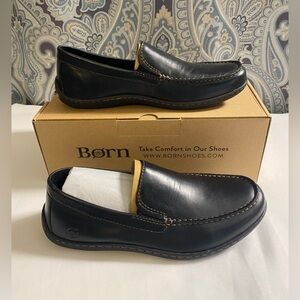 NWT Born Leather Sip-On Loafers